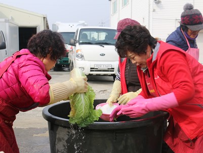 (2018.11.25)청도군 여성자원활동센터 김장 나눔(1일차)